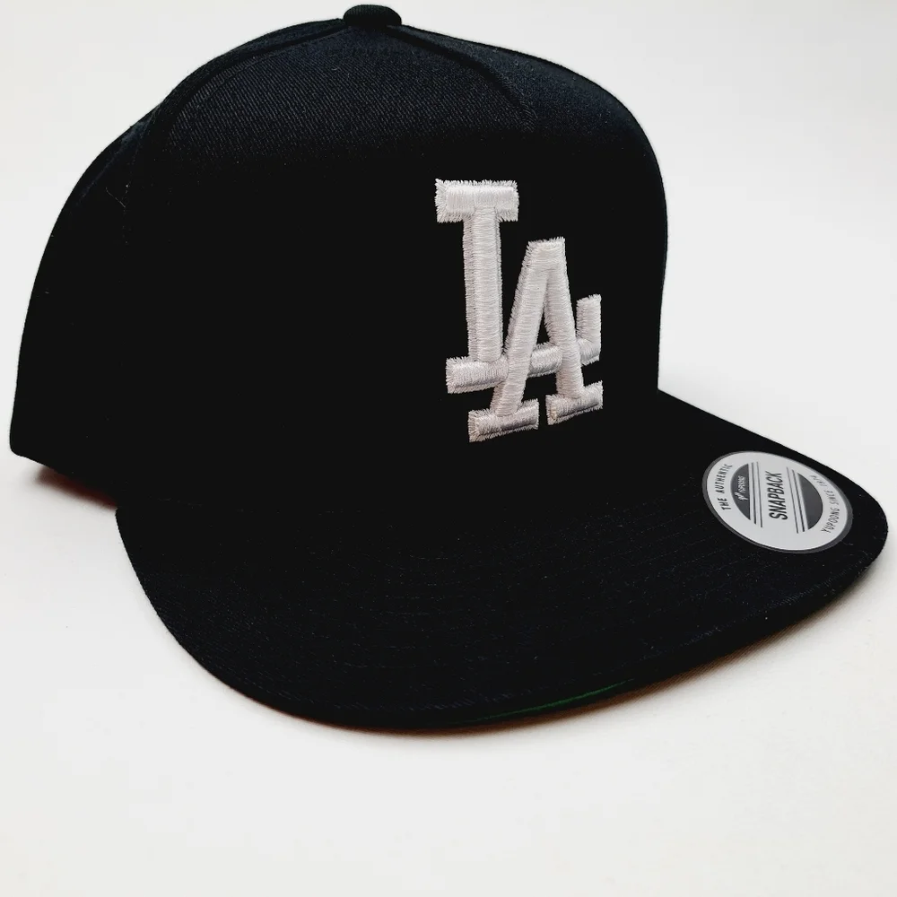 Los Angeles Dodgers Flat Bill Snapback Baseball Cap Hat Black Embroidered